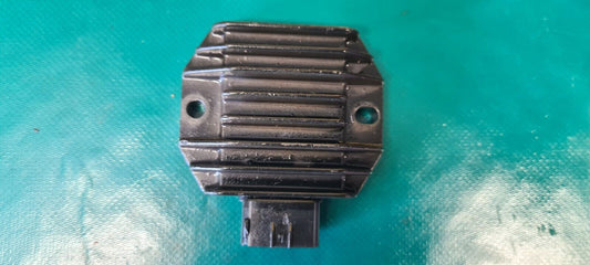Régulateur de tension Yamaha grizzly breeze 125 2000
