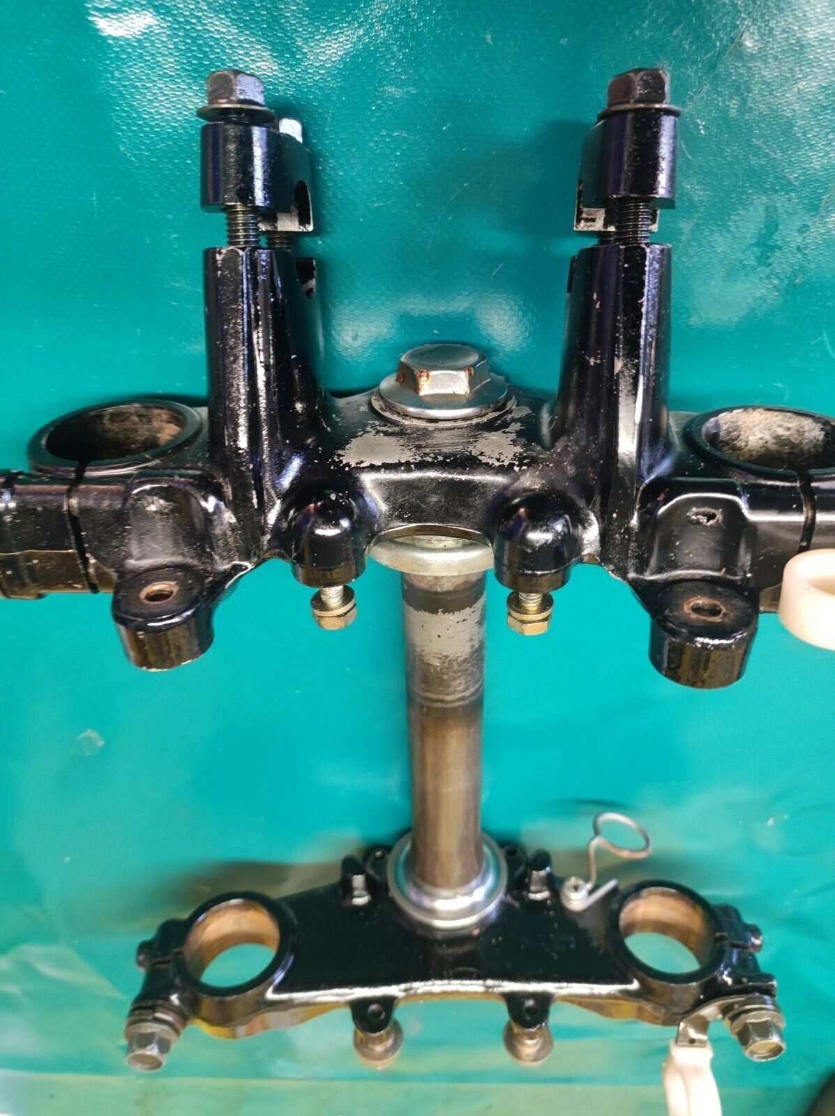 T de fourche YAMAHA 125 XT modele 12V