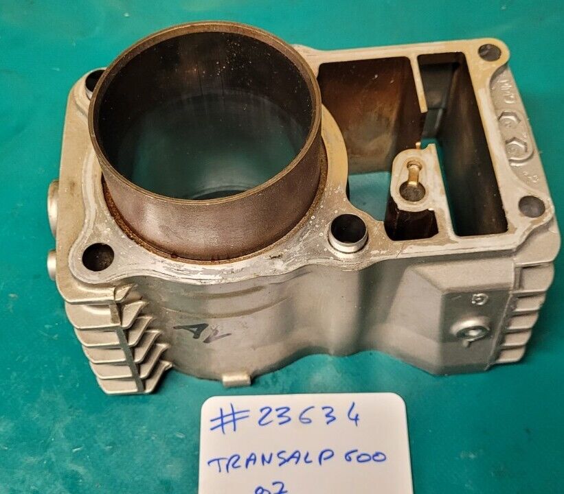 Cylindre Avant 600 Transalp 1997 (#23634)