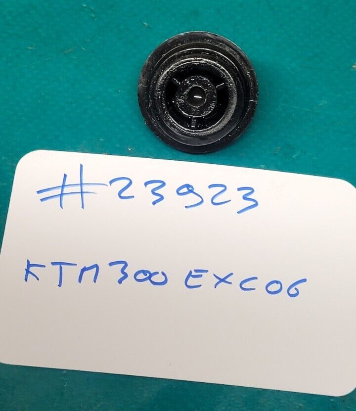 Bouchon De Remplissage Huile KTM 300 Exc 2006 (23923 )