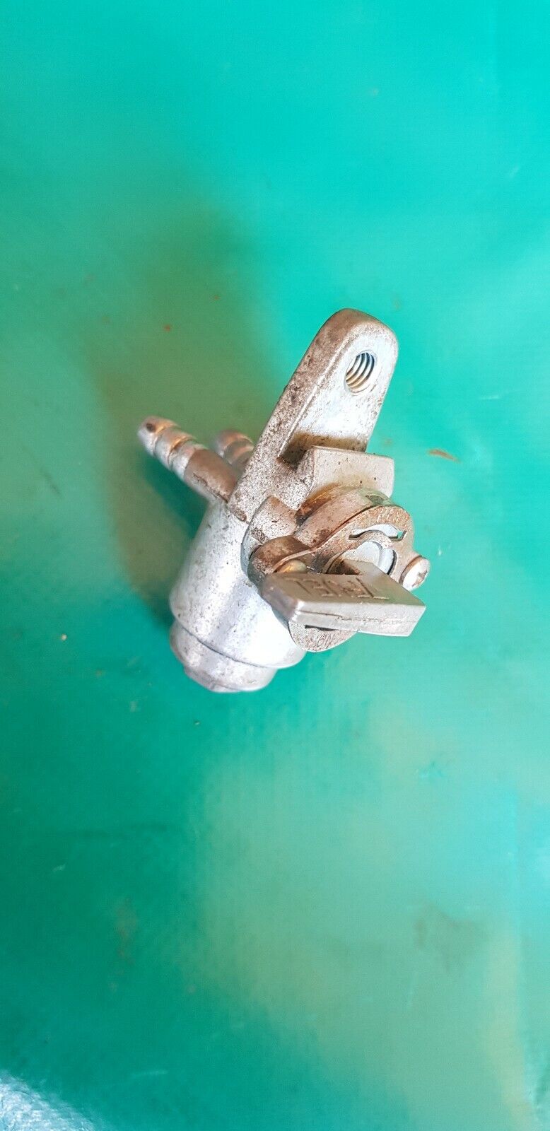 Robinet d'essence masaï masai 100cc 2t L100 A1 2004 (dinli)