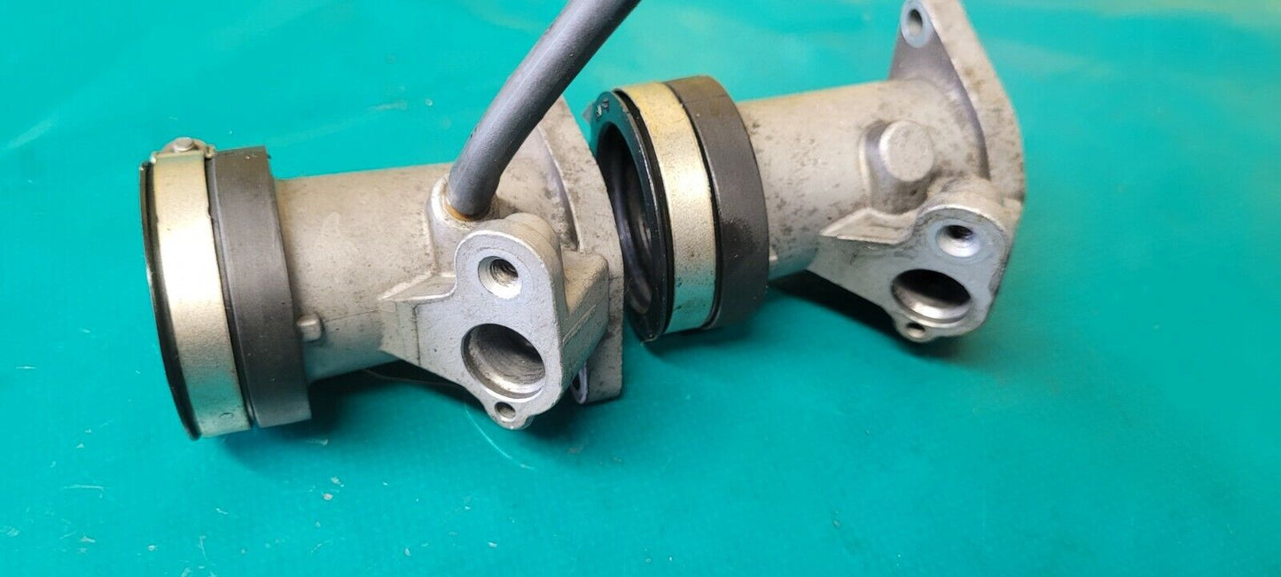 Paire de pipe d'admission 500 T-Max Yamaha 2004 5GJ00