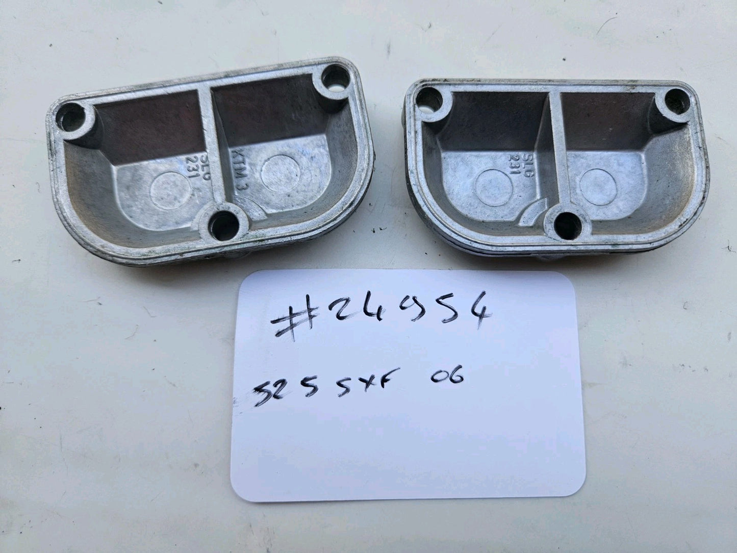 Carters Supérieurs Couvre Culasse 58036052000 525sxf KTM 2004 2005 (#24954)