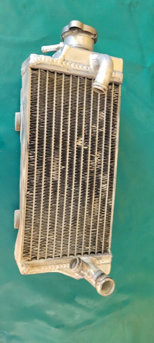 Radiateur côté bouchon renforcé 450 Suzuki RMZ 2005