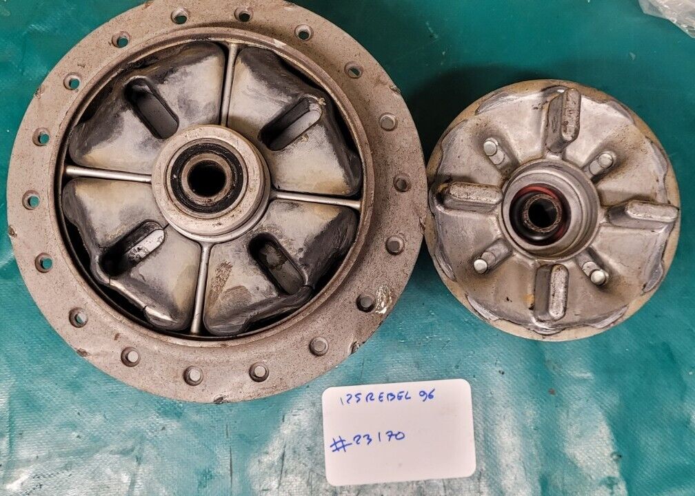 Moyeu De Roue Arrière 125 HONDA rebel 1996 (Rf #23170)