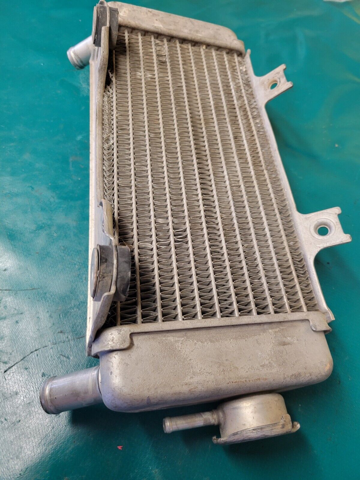Radiateur Côté avec Bouchon Honda 250 CRF 2005 (#23555)
