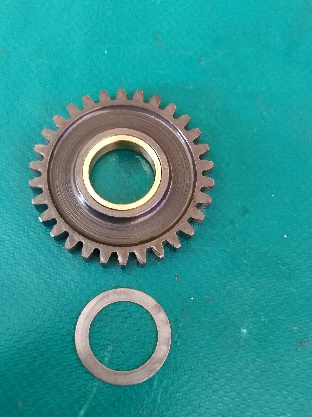 Engrenage entre roue libre de démarreur et pignon sur vilo KTM 450 EXC f 2008