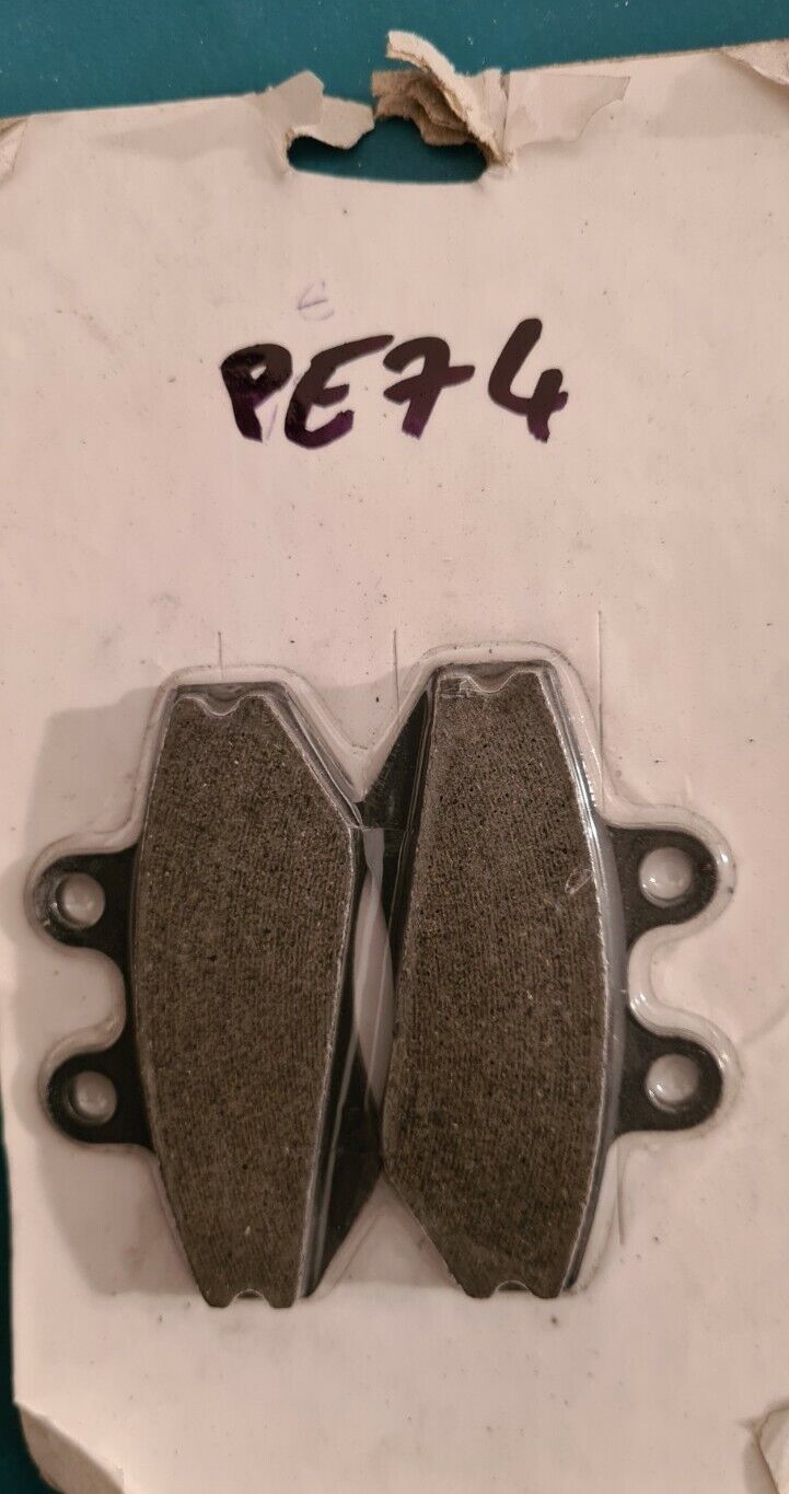 Plaquettes de freins beta 50rr... voir fiche détail sur photo 2 (code PE74)