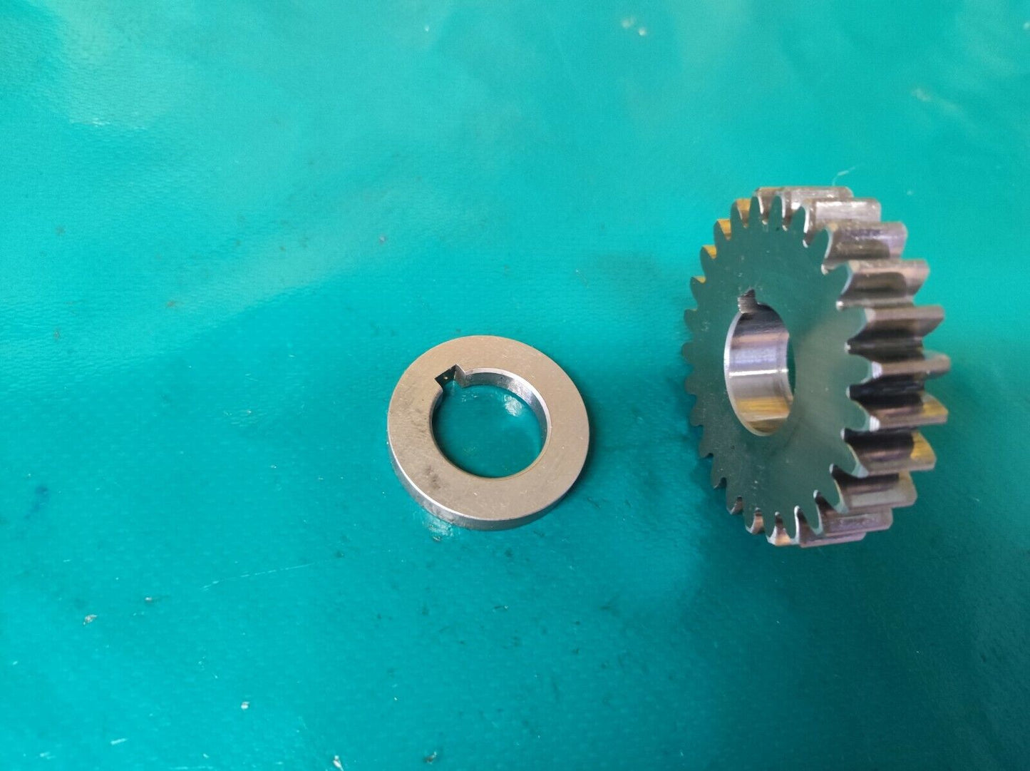 Engrenage sur vilebrequin scorpa 280 easy 1998