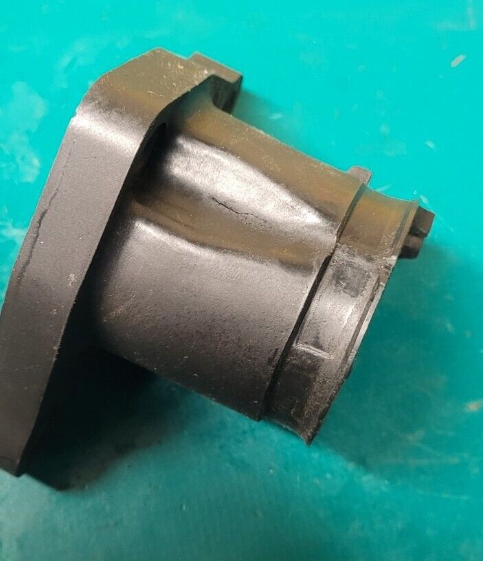 Pipe D Admission Legere Craquelures Mais etanche 650 Dominator Rd02 E (23926 )