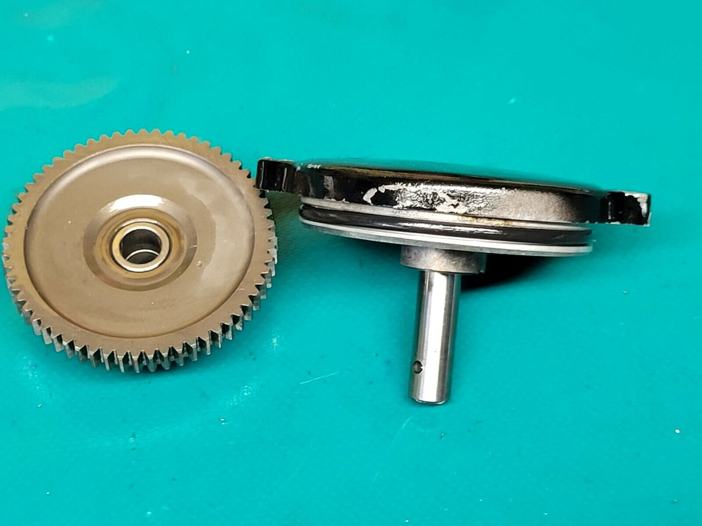 Roue libre de démarreur avec son carter 125 Honda transcity NX 1997