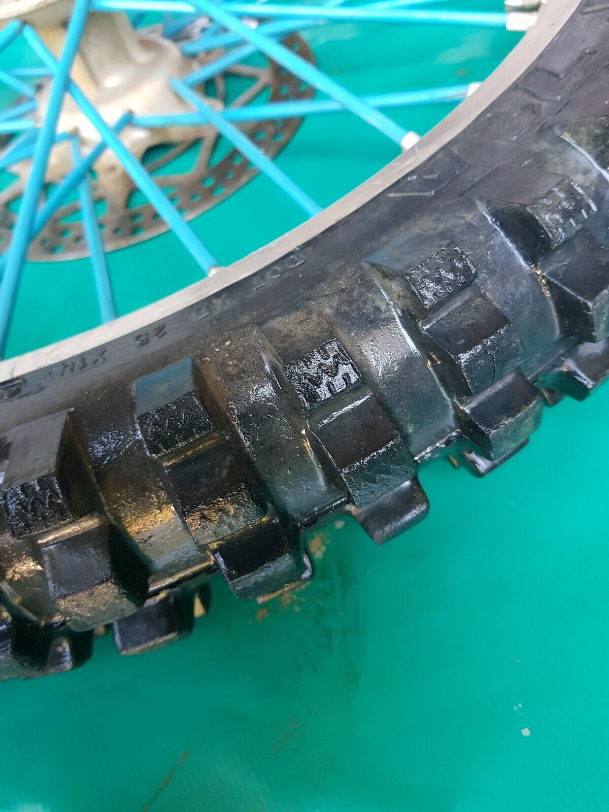 Roue avant complète avec pneu ok 400 WRF 1998