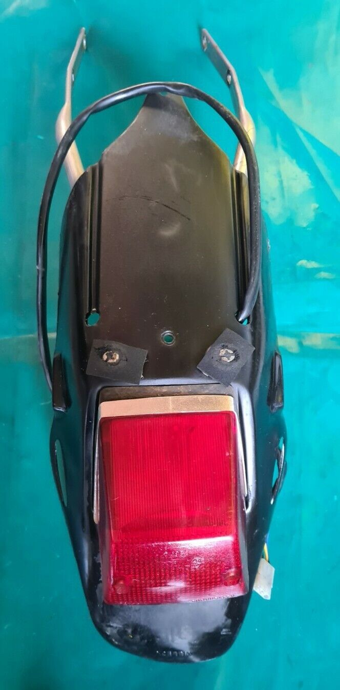 Demi boucle arrière avec feu et bavette 450 VOR 2000 enduro