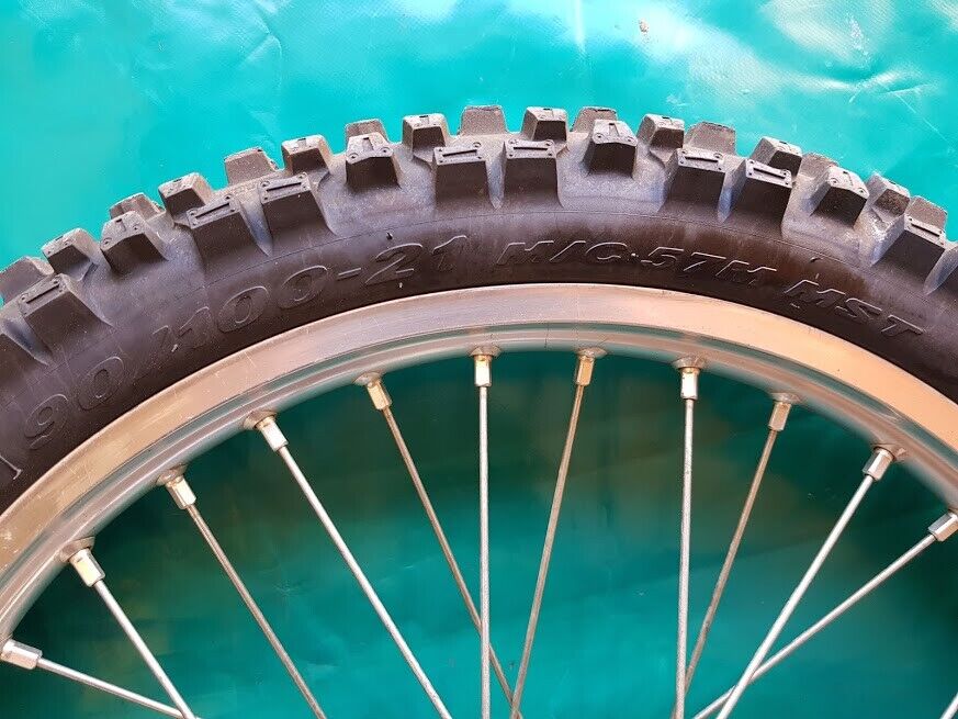 Roue avant complète jante EXCEL pneu SCORPION MX SUZUKI 450 RMZ de 2006