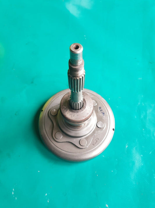 Cloche d'embrayage avec son arbre TGB 550SL 4X4  2009