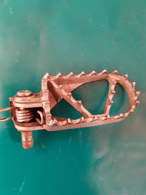 Cale pied côté droit (côté kick) KTM 150 SX de 2010