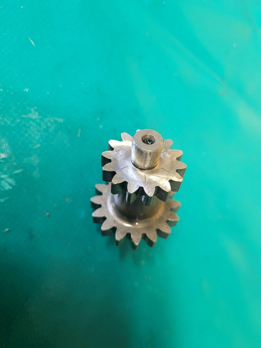 Renvoi de démarreur 125 Honda transcity NX 1997