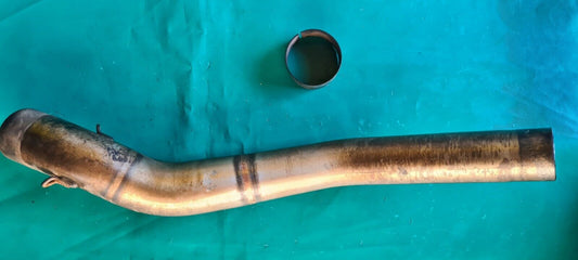 Tube intermédiaire d'échappement  entre collecteur silencieux 250 TM fi mx 2011