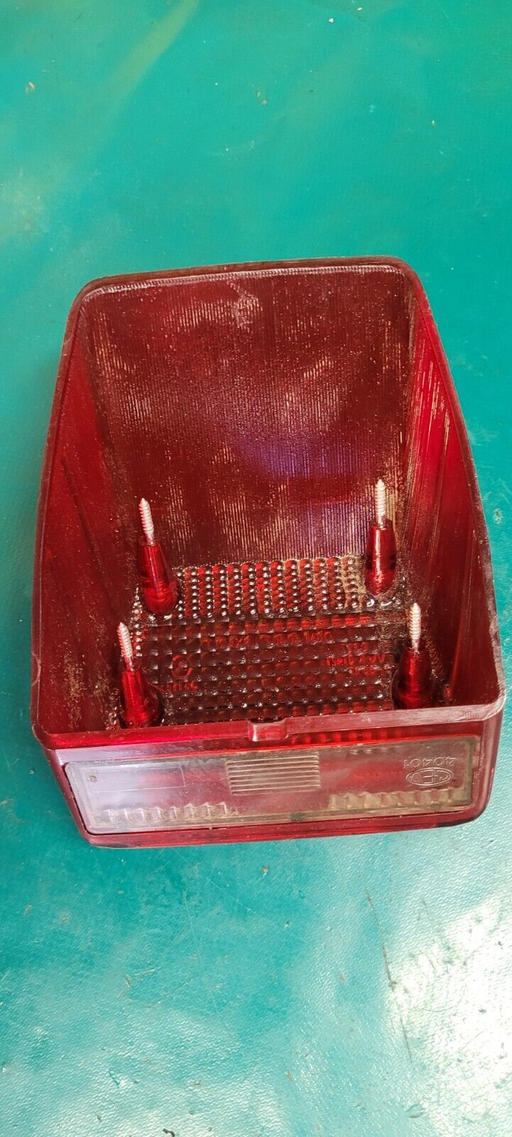 Cabochon de feu arriere YAMAHA 125 DT lc modele 10V