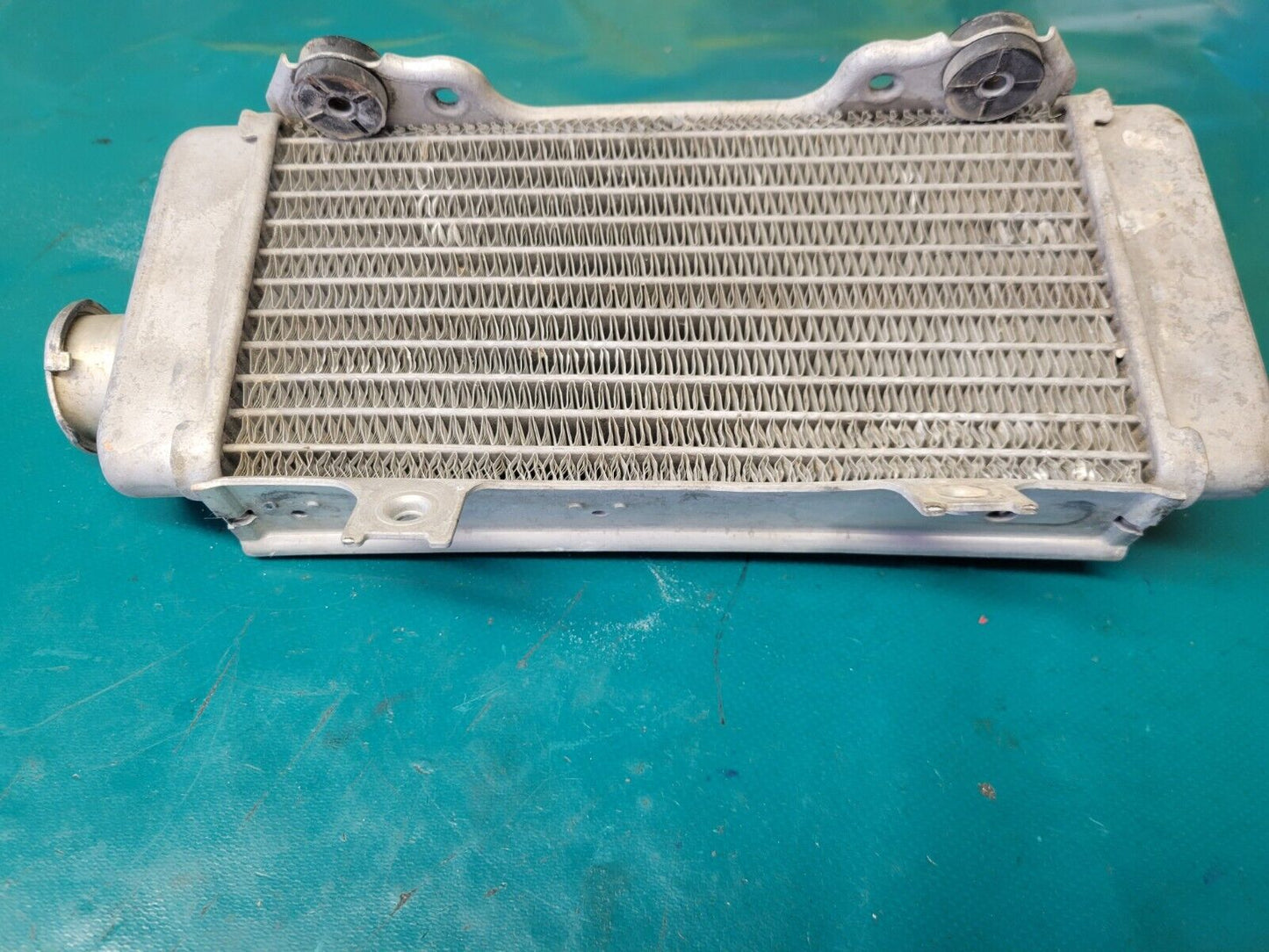 Radiateur Côté avec Bouchon Honda 250 CRF 2005 (#23555)