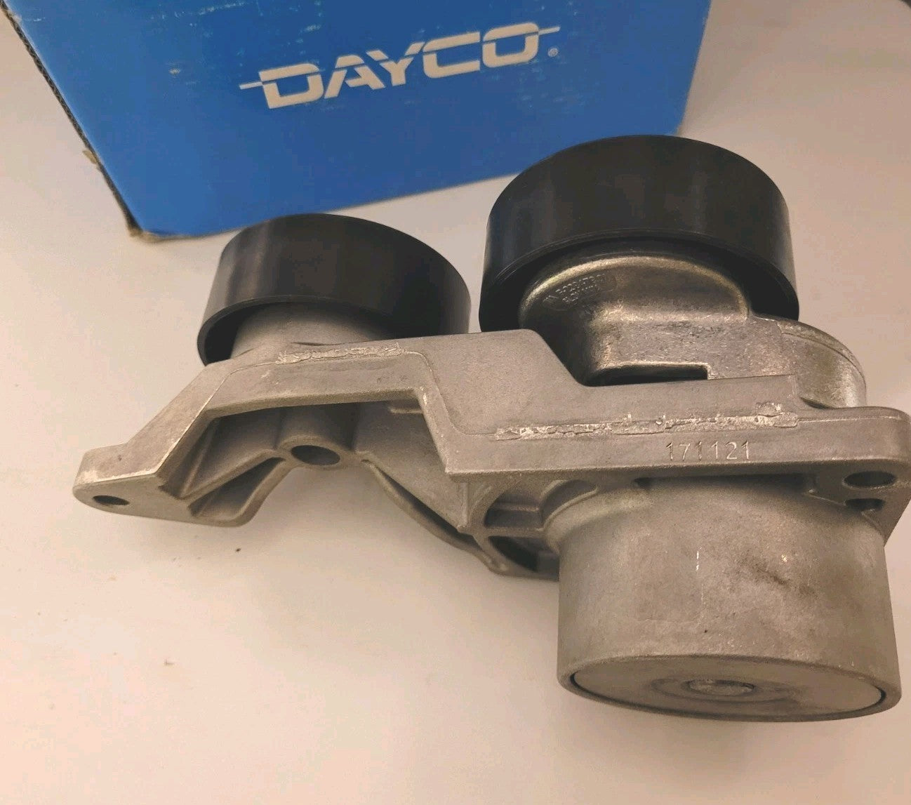 Galet Tendeur DAYCO volvo APV2562 (#AUT59)