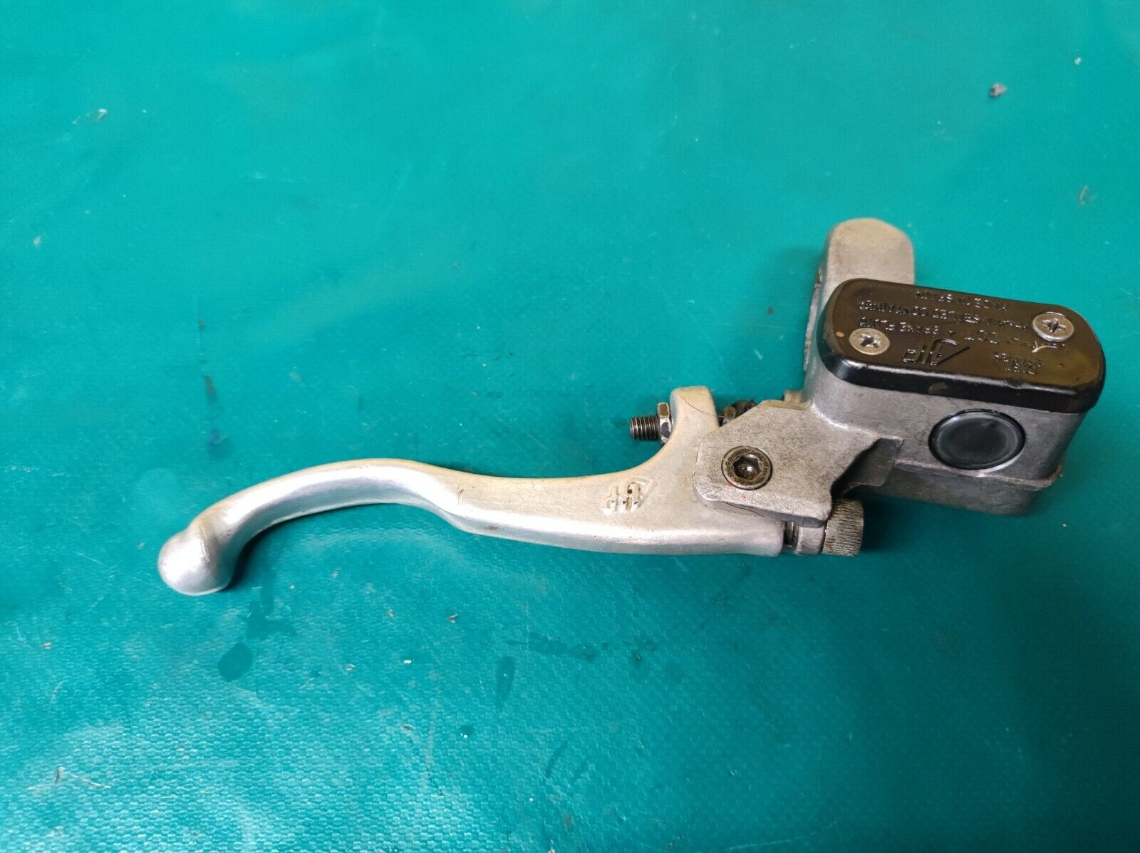 Maître cylindre de frein avant scorpa 280 easy 1998