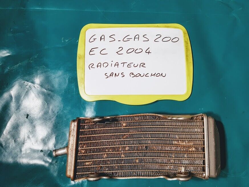 Radiateur côté sans bouchon GAS GAS 200 EC de 2004
