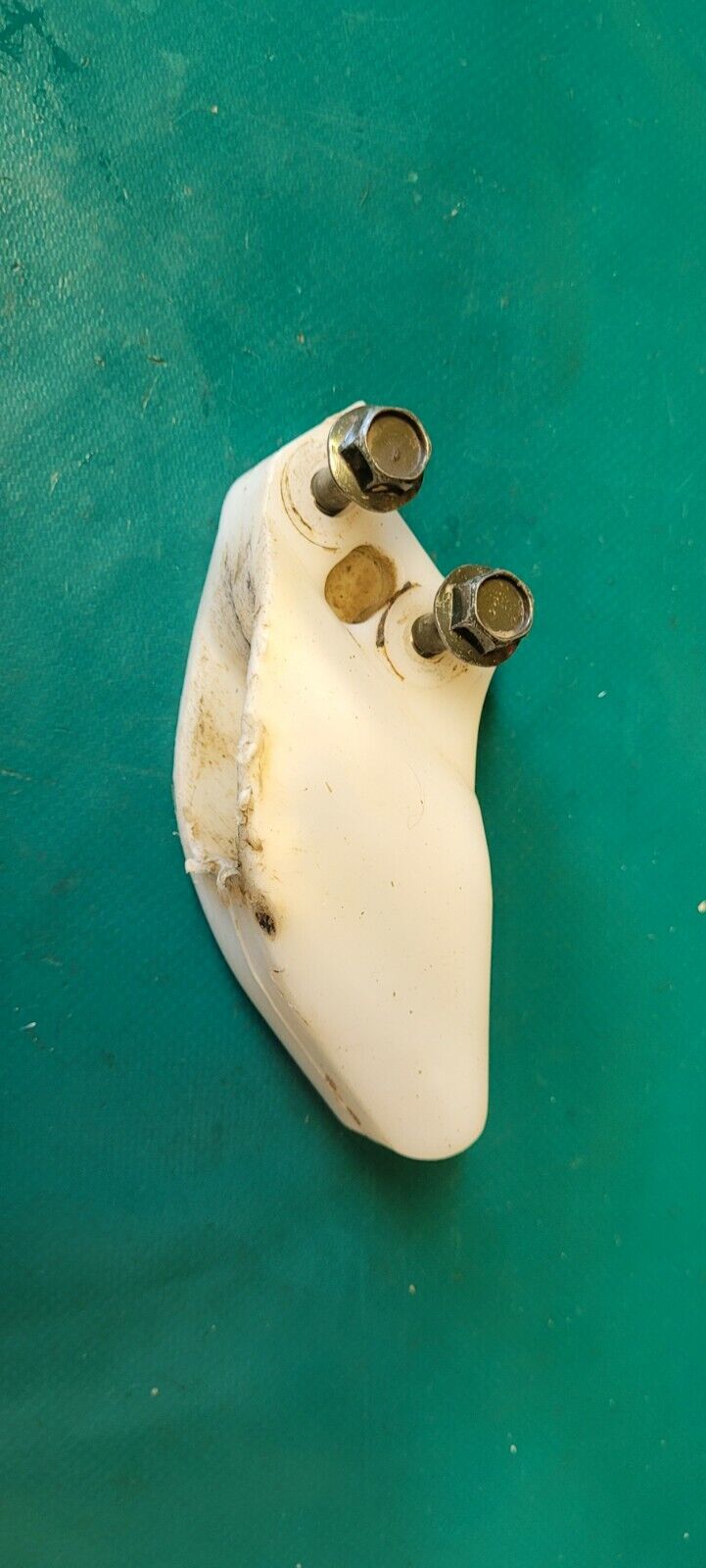 Guide chaine inférieur blaster Yamaha ph1 (modèle avec tambours av)