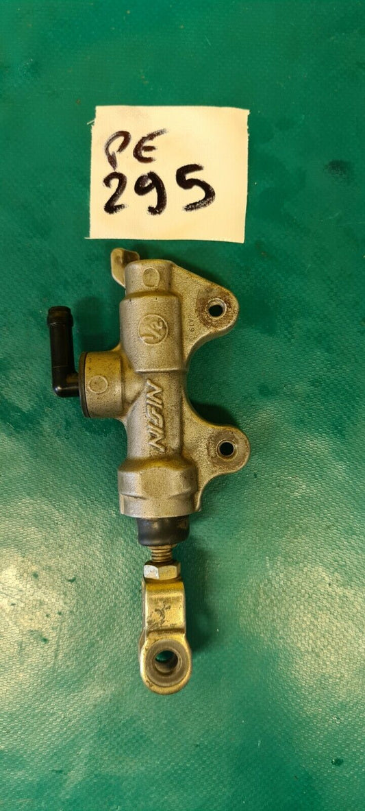 Maître cylindre de frein arriere 250 WRF 2003 Yamaha (code PE295)