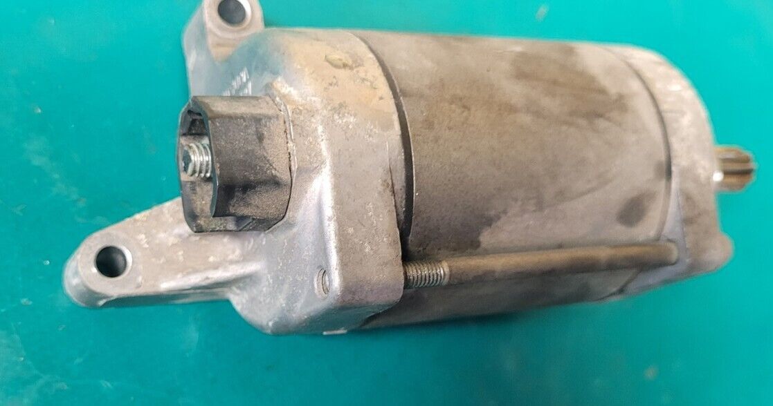 Démarreur 600 Hornet 2007 Injection (24220)