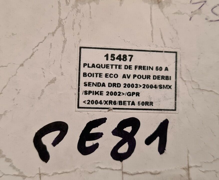 Plaquettes de freins derbi... voir fiche détail sur photo 2 (code PE81)