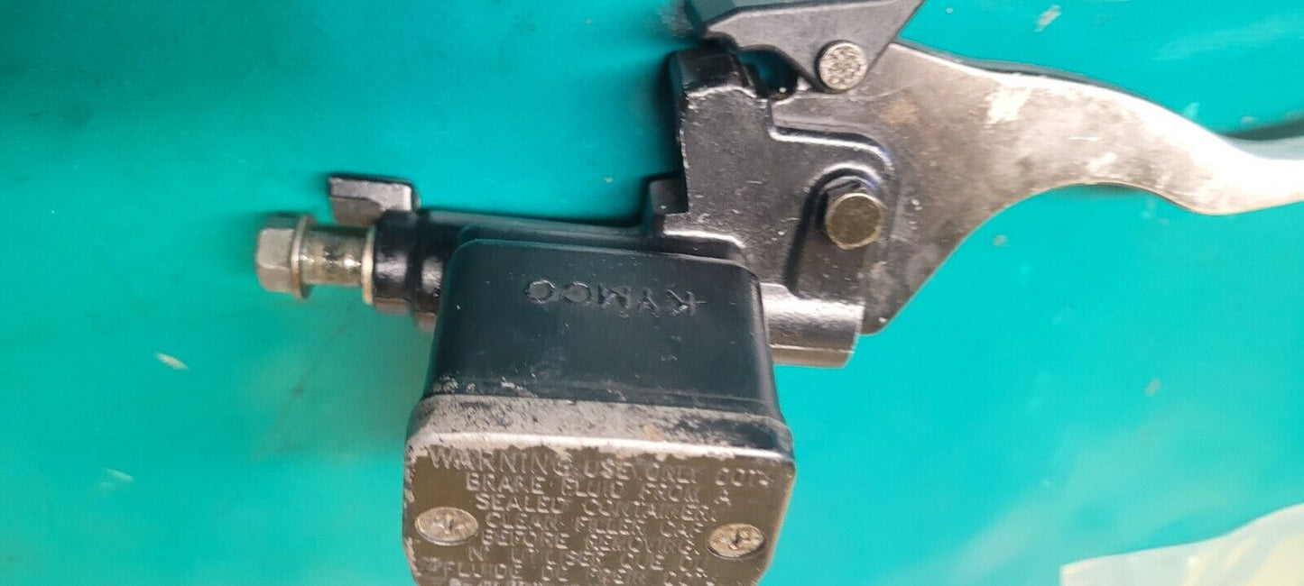 Maître Cylindre De Frein Droit KYMCO 250 Kxr 2005 (24118 )