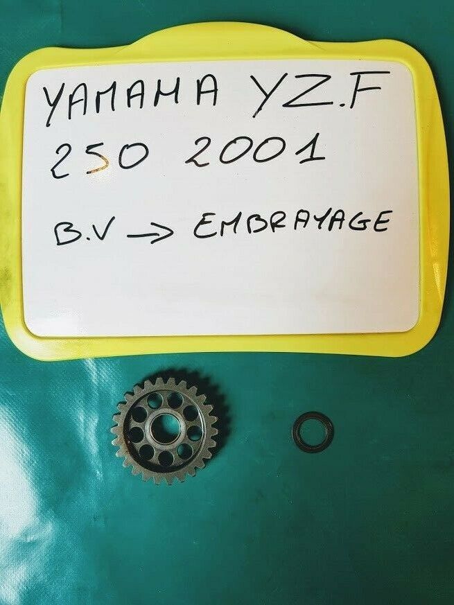 Engrenage entre boite à vitesses et embrayage YAMAHA 250 YZF de 2001