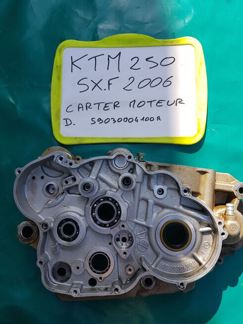 Carter moteur côté sans numéro 59030004100R KTM 250 SXF de 2006