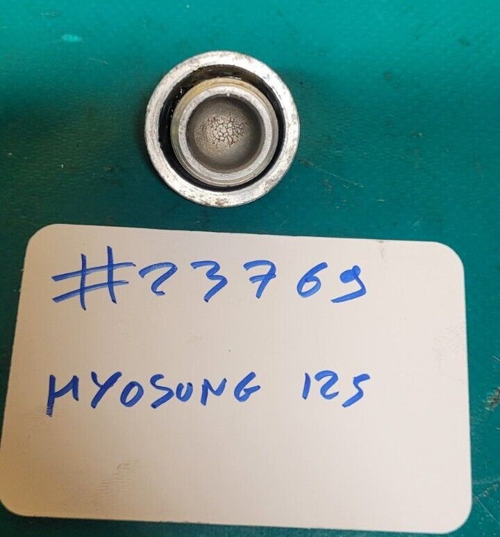 Bouchon D'huile Sur Carter Moteur Remplissage HYOSUNG GV 125 Aquila 06 (23769)