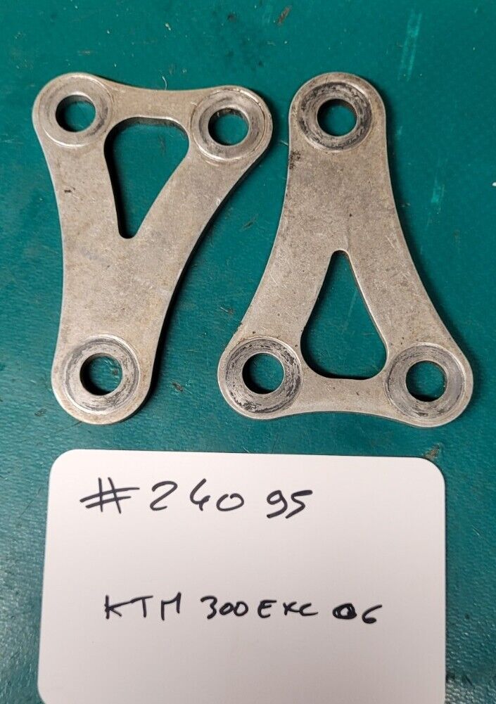 Pattes De Support Moteur 300 EXC KTM 2006 (24095)