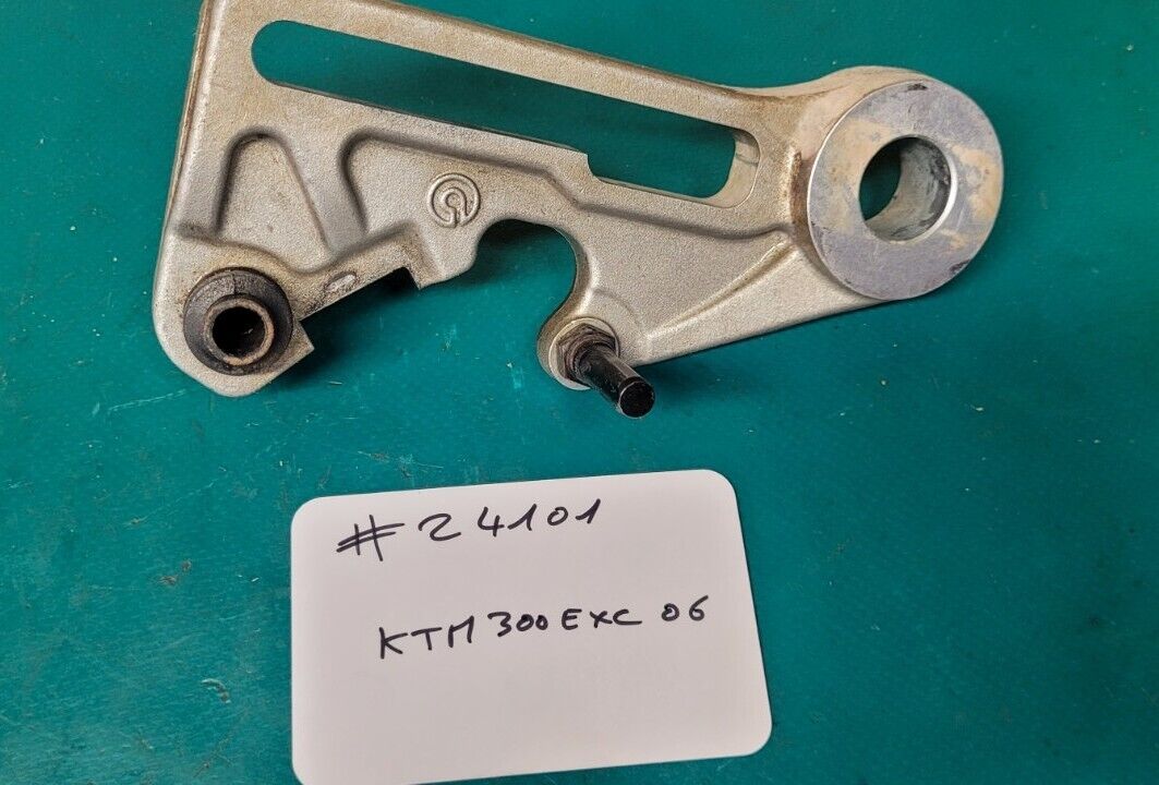 Patte Support D'étrier De Frein Arrière BREMBO 300 EXC KTM 2006 (24101)
