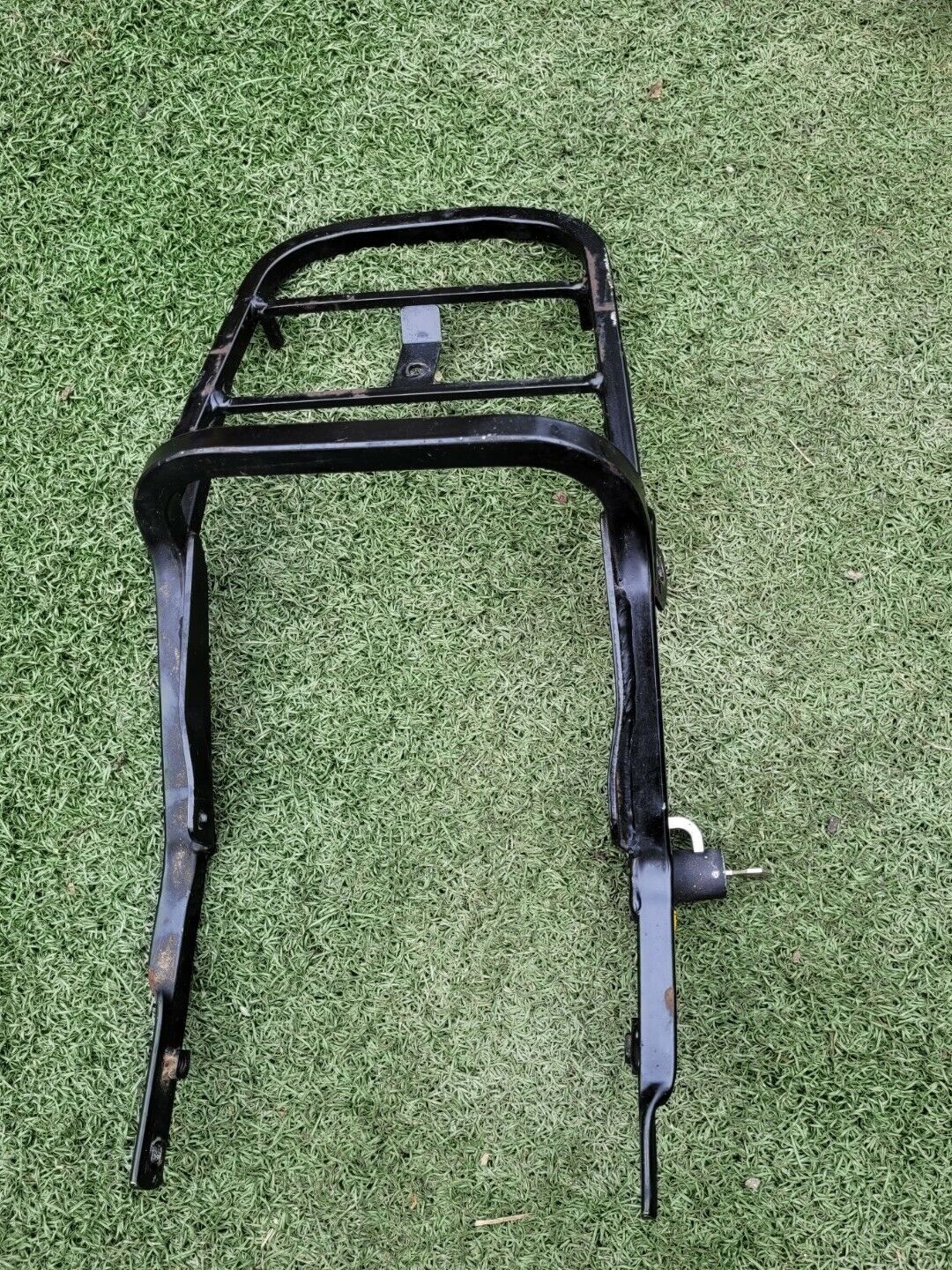 Porte-bagage avec bloc casque et cle 125 Honda transcity NX 1997