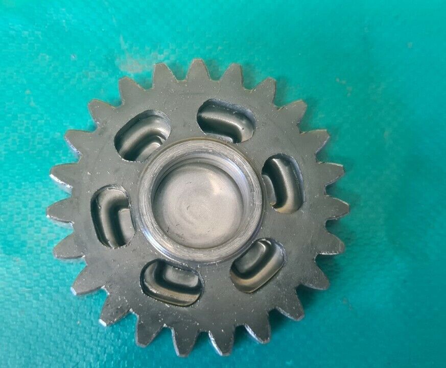 Pignon de renvoi rocher vers cloche 450 Suzuki RMZ 2006 *
