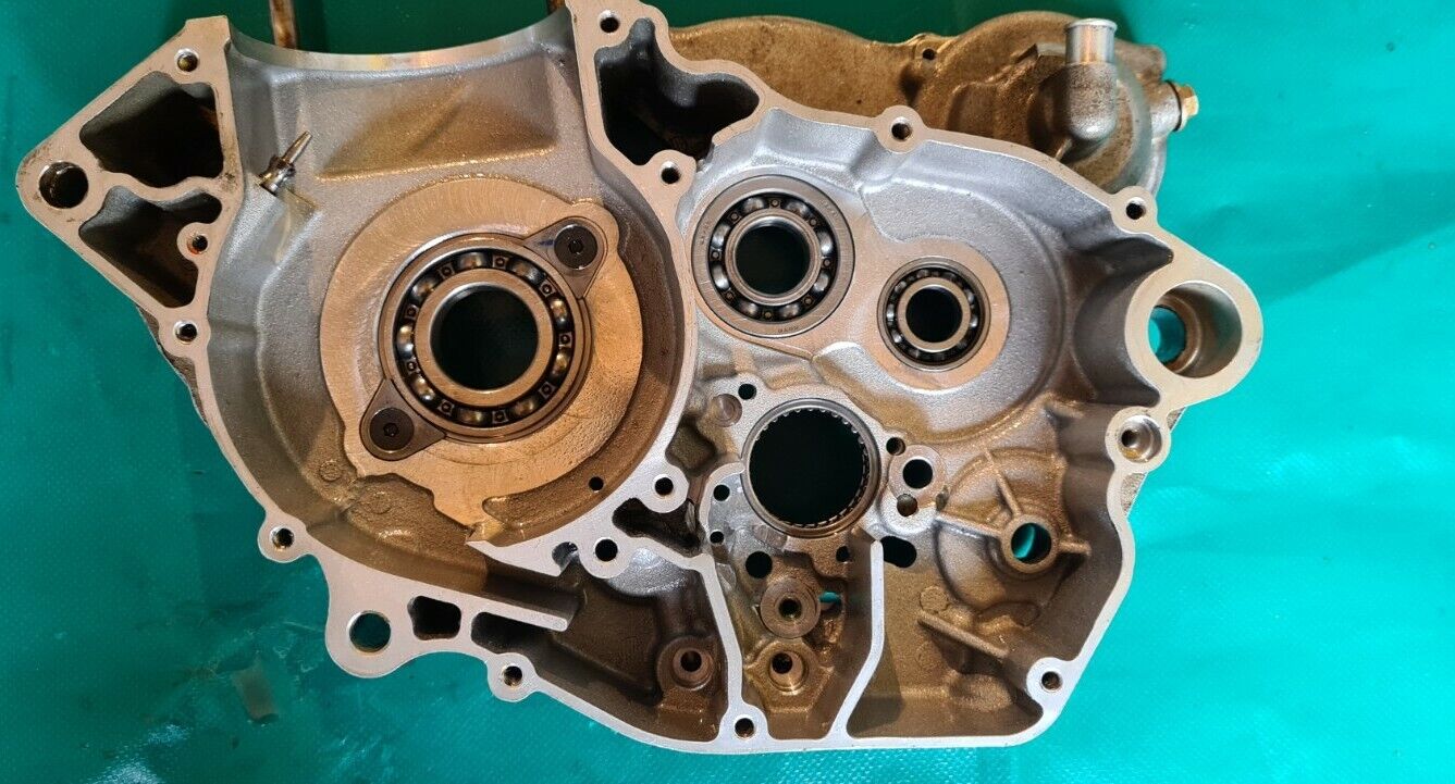 Paire de carters moteur 250 TM fi mx 2011