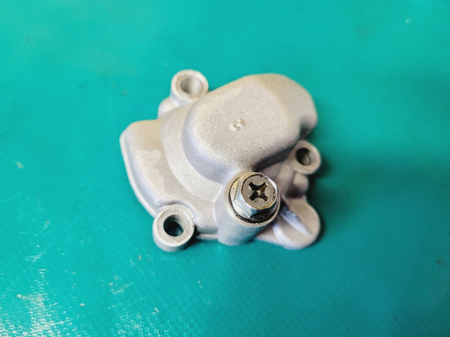 Carter de pompe à eau YAMAHA 125 DT lc modele 10V