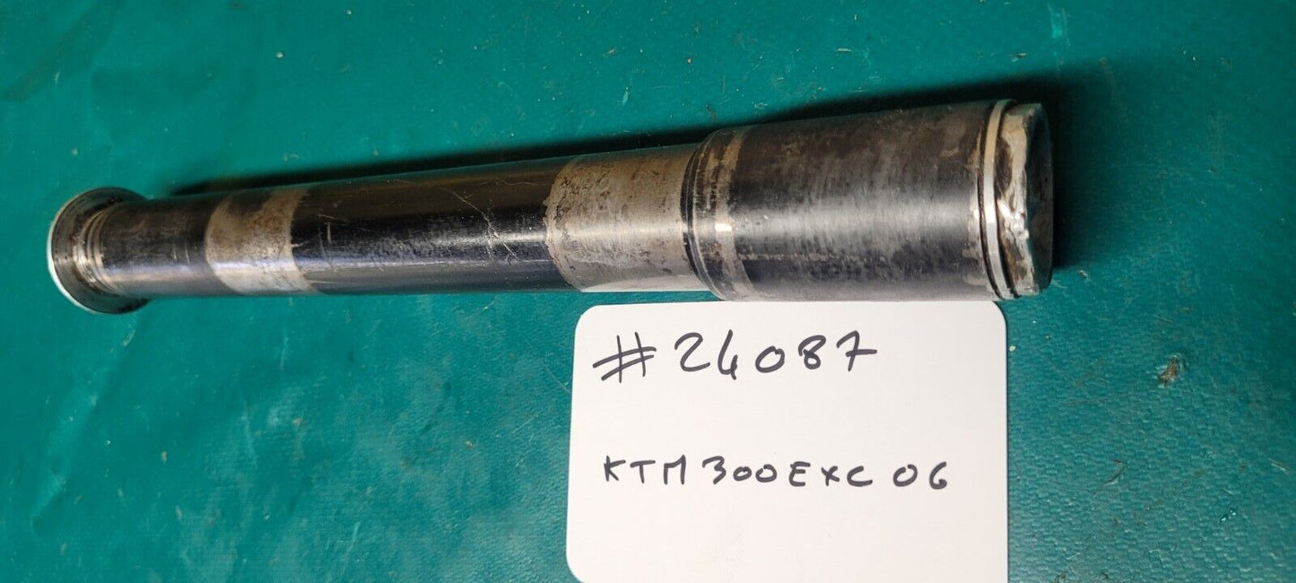 Axe De Roue Avant 300 EXC KTM 2006 (24087)