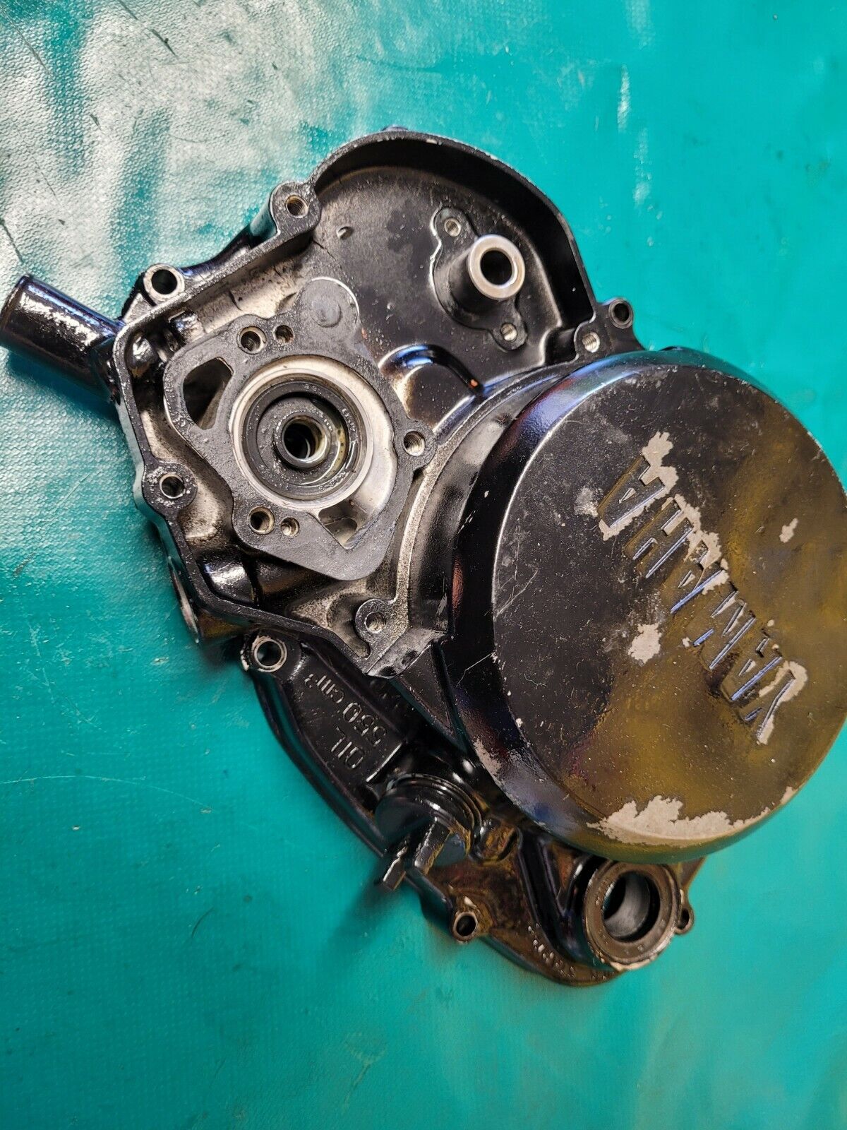 Carter d'embrayage côté remplissage d'huile YAMAHA 125 DT lc modele 10V