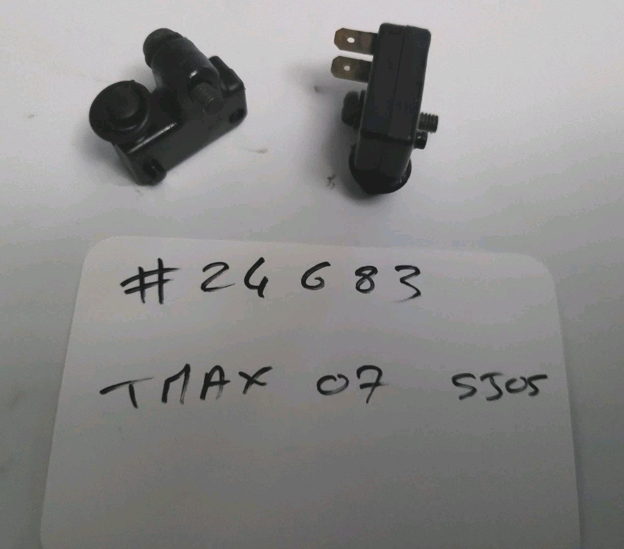 Jeu De Contacteur De Frein Sur Maître Cyl X2 Yamaha T-MAX 500 2007 sj05 #24683