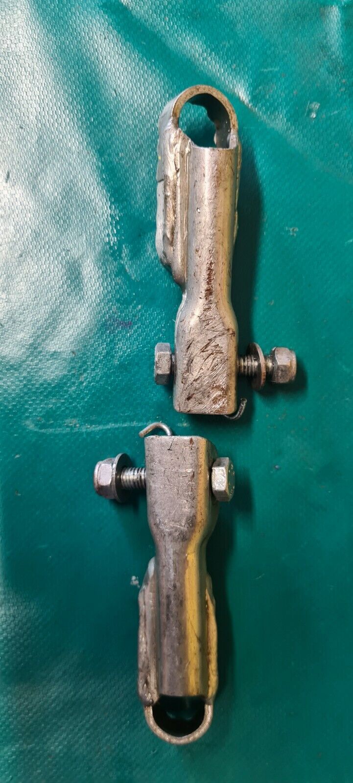 Cale-pieds avec ressort et vis ITALJET 50cc 1980 moteur morini (idem malagutti)