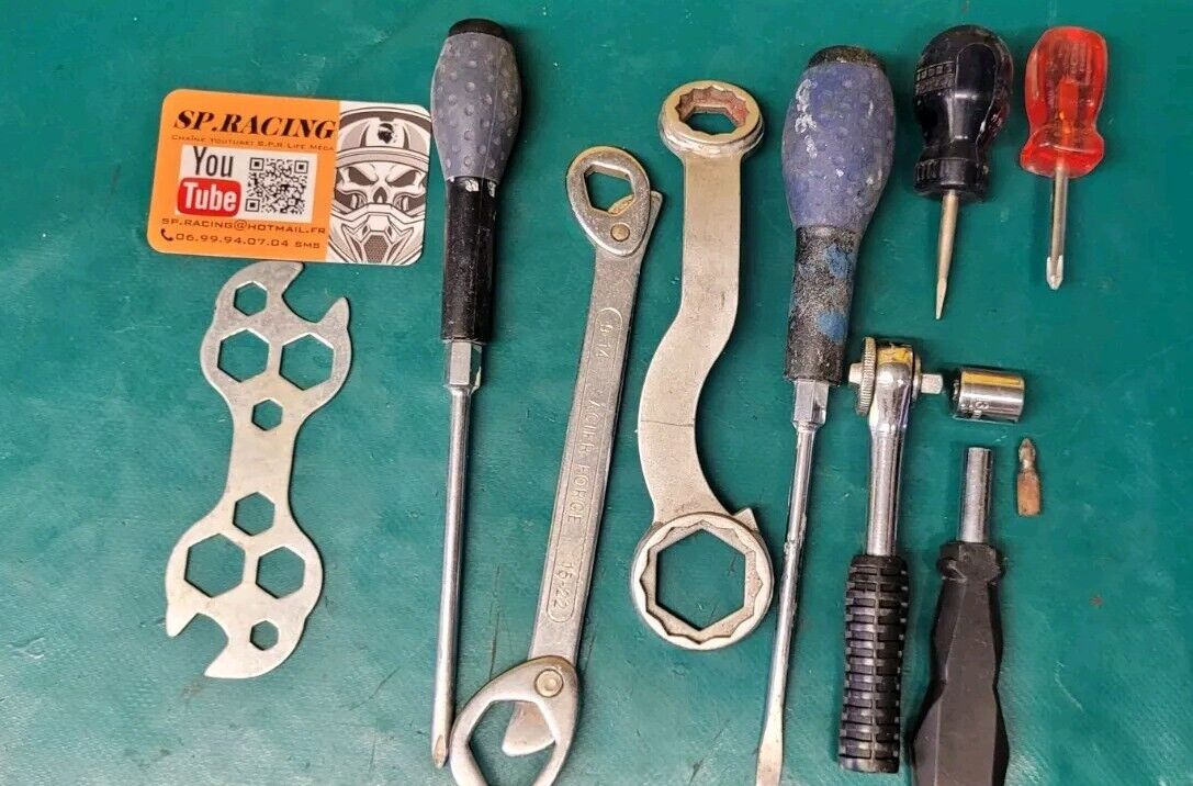 Jeu d'outils Divers Cliquet 1/4 Tournevis... ( Out43 )