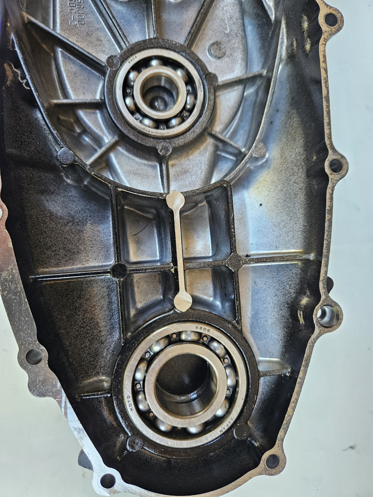 Carter Moteur Coté Transmission Boîte Yamaha 500 Tmax 2007 SJ05 (#24967)