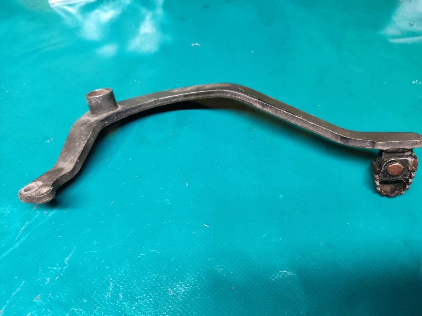 Pédale de frein arrière YAMAHA 125 XT modele 12V