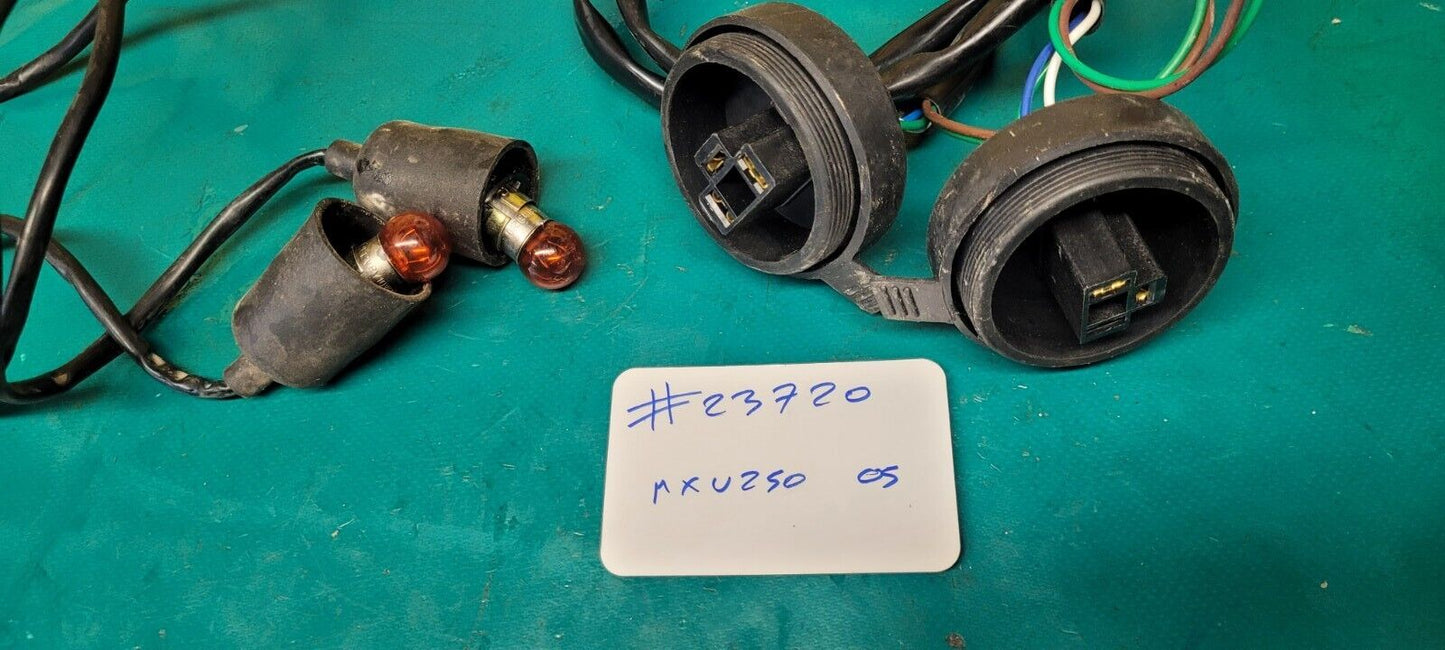 Faisceau D Éclairage Avant KYMCO 250 MXU 2005 (23720)