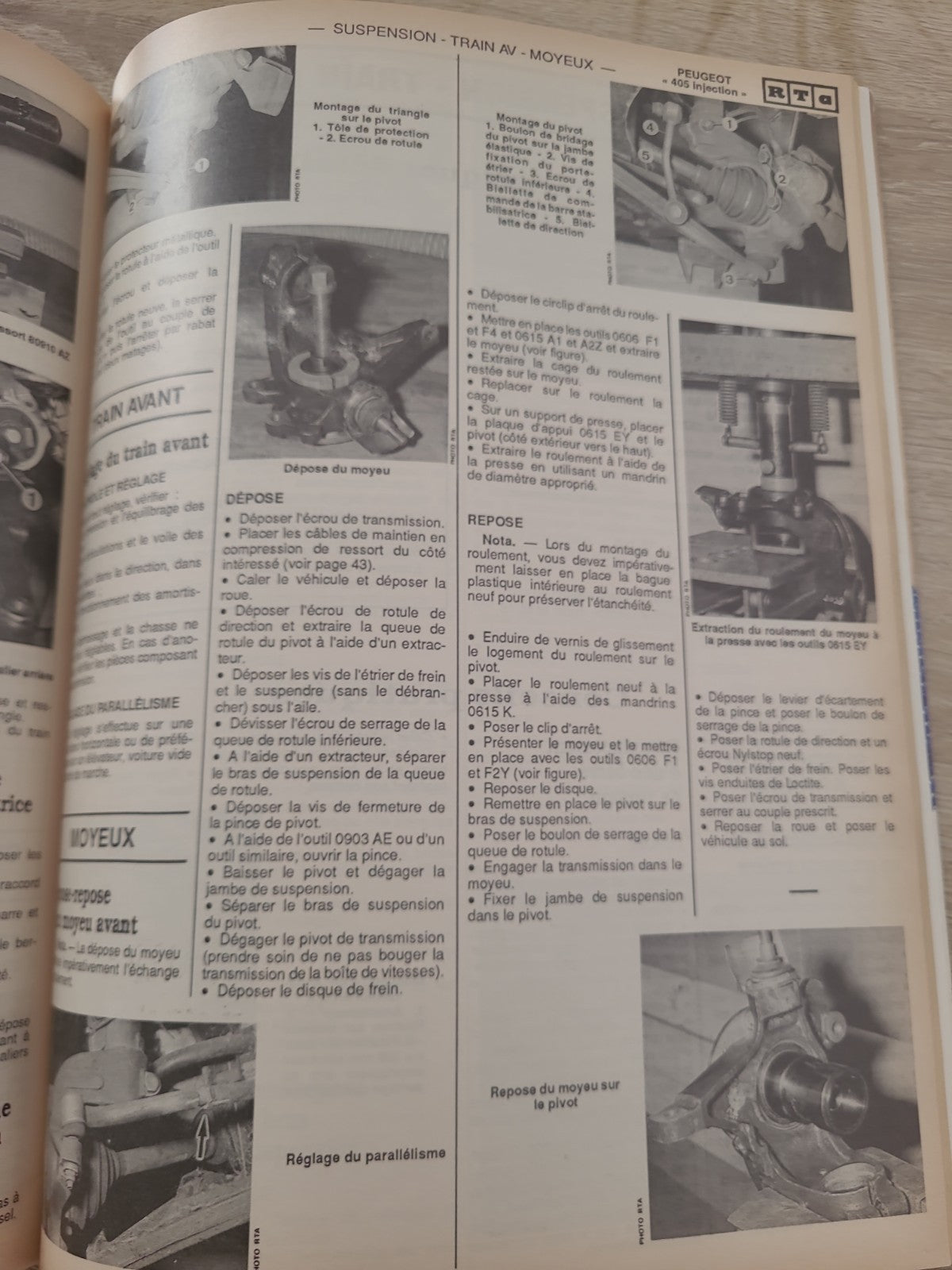 RTA Revue Technique Automobile Peugeot 405 Injection 1988 (Liv222)